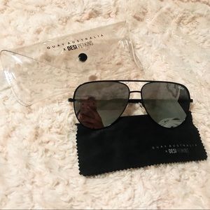 Quay Desi #QuayXDesi High Key Black Aviators